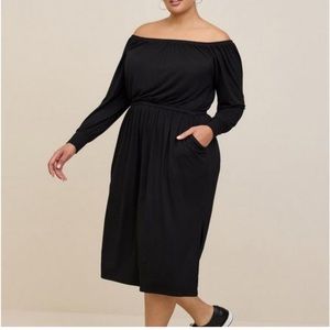 New Torrid Midi Supersoft Slit Dress in black w/side pockets